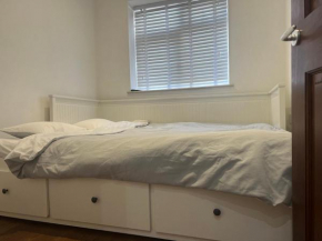 Self contain studio with room, double bed, kitchen